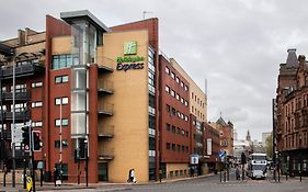Holiday Inn Express Glasgow City Riverside By Ihg